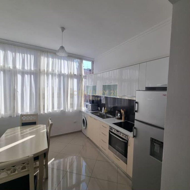 APARTAMENT ME QIRA 2+1 TE PALLATET AGIMI!