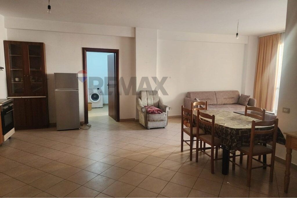 Shitet apartament 2+1 ne Astir.