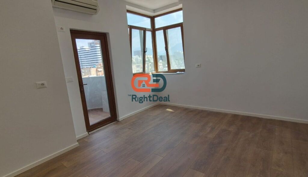 At the Former Last Station of New Tirana, Super 1+1 Apartment for Sale, Ideal for Living and Investment!!!