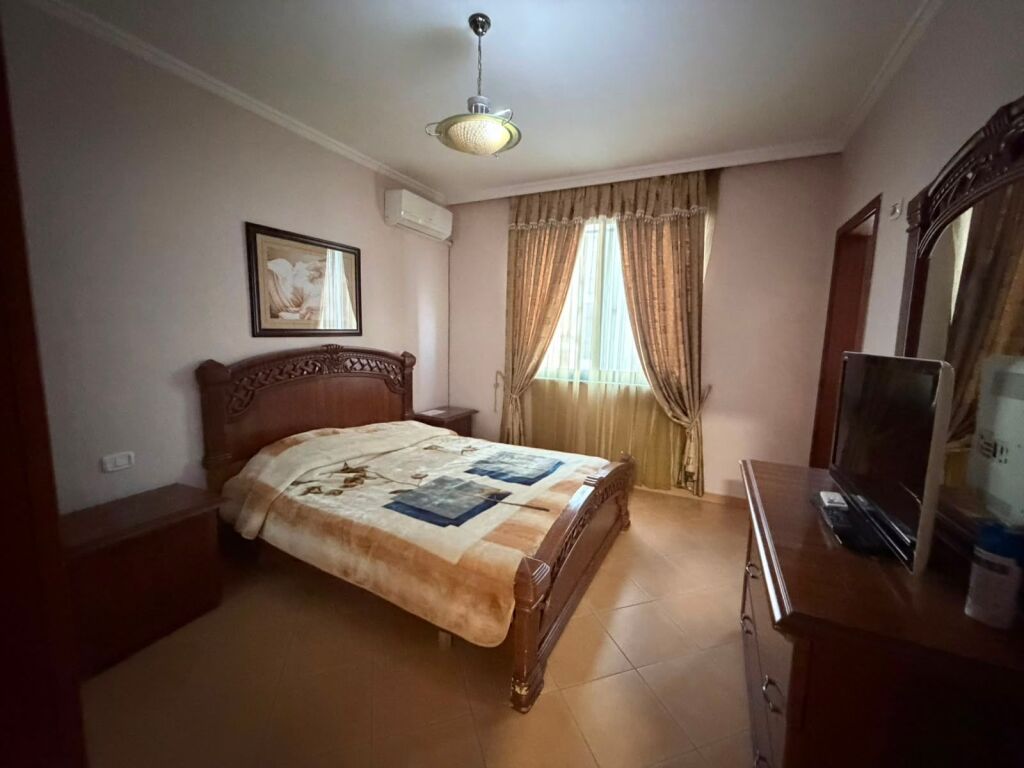 Jepet me Qera Apartament 2+1+2WC+Verande  📍Vasil  Shanto prane Gjykates se Rrethit 💶 Çmimi: 750 Euro