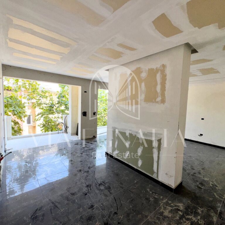 SHITET APARTAMENT 2+1, ISH PARKU SPORTIV, DURRËS