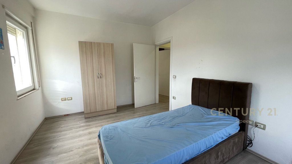 Apartament 3+1+2 Per Qira Ne Astir