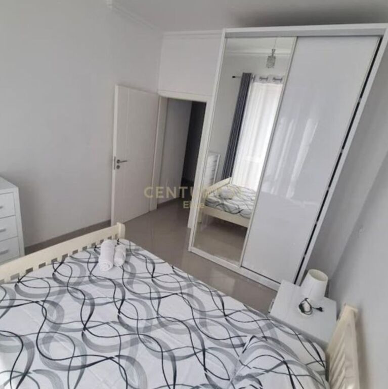 APARTAMENT ME QIRA 2+1