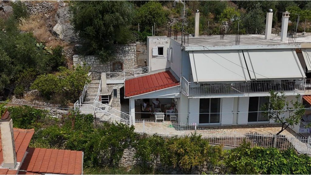 PIQERAS, HIMARE, VILE ME PAMJE NGA DETI PER SHITJE 260,000 €