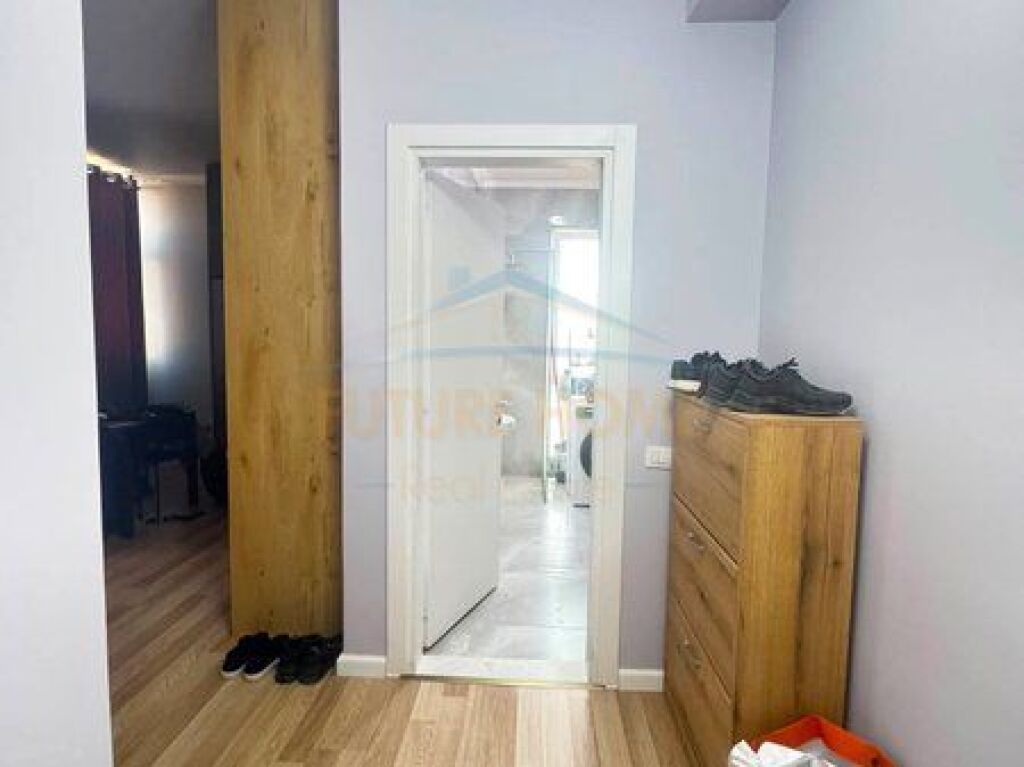 Affitto, Appartamento 1+1, Complesso E88, Laprakë