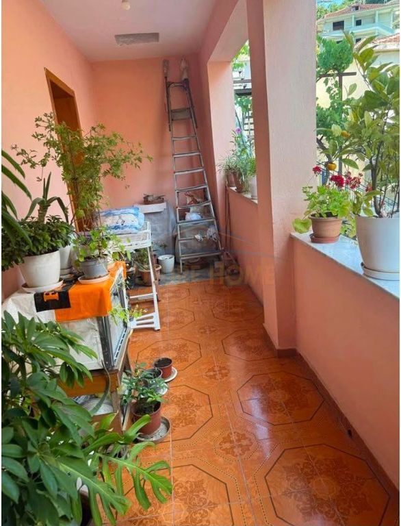 Apartament 3+1, Misto Mame, Tiranë.