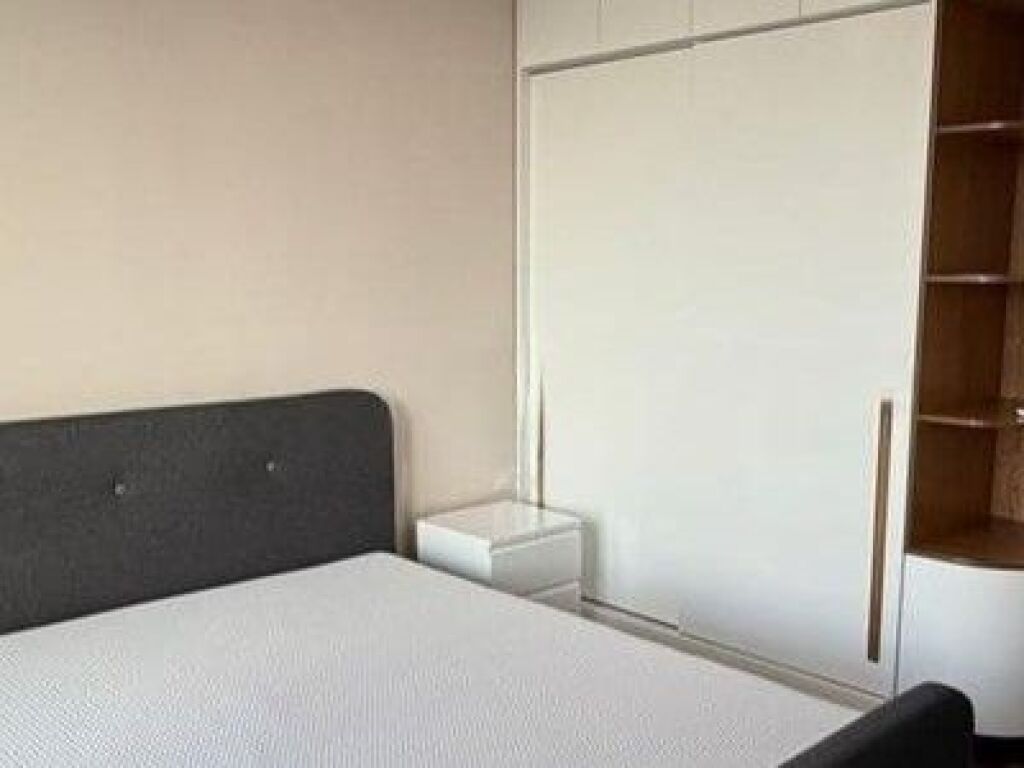 Shitet apartament 2+1+2 tek Liqeni i Thate , Kopshti Botanik .