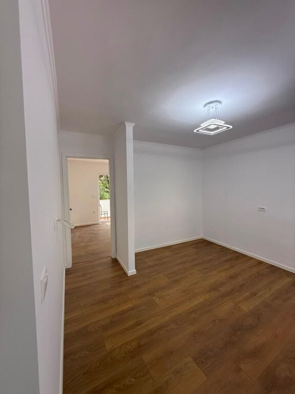 🔱 APARTAMENT 1+1 NË SHITJE – XHAMLLIKU 🔱