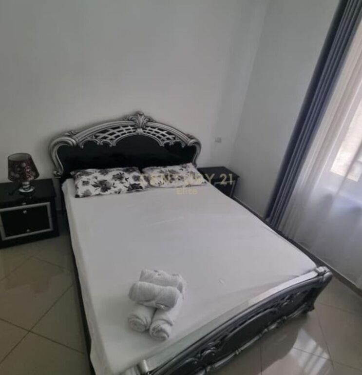 APARTAMENT ME QIRA 2+1