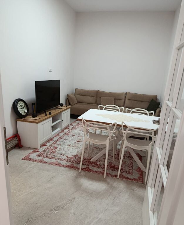 Jepet Me Qera Apartament 1+1+1 Post Parkimi + 1 Ballkon