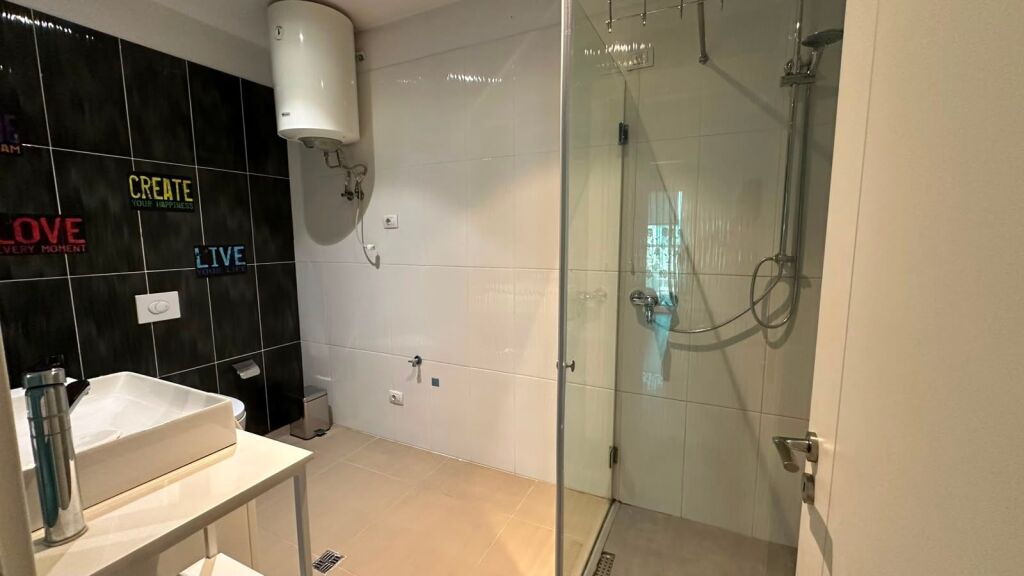 Apartment 1+1 for rent at Ambasador 3