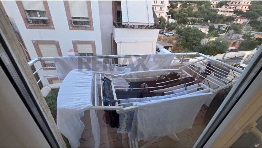 🏡 APARTAMENT 1+1 ME QIRA  UJI I FTOHTË, VLORË