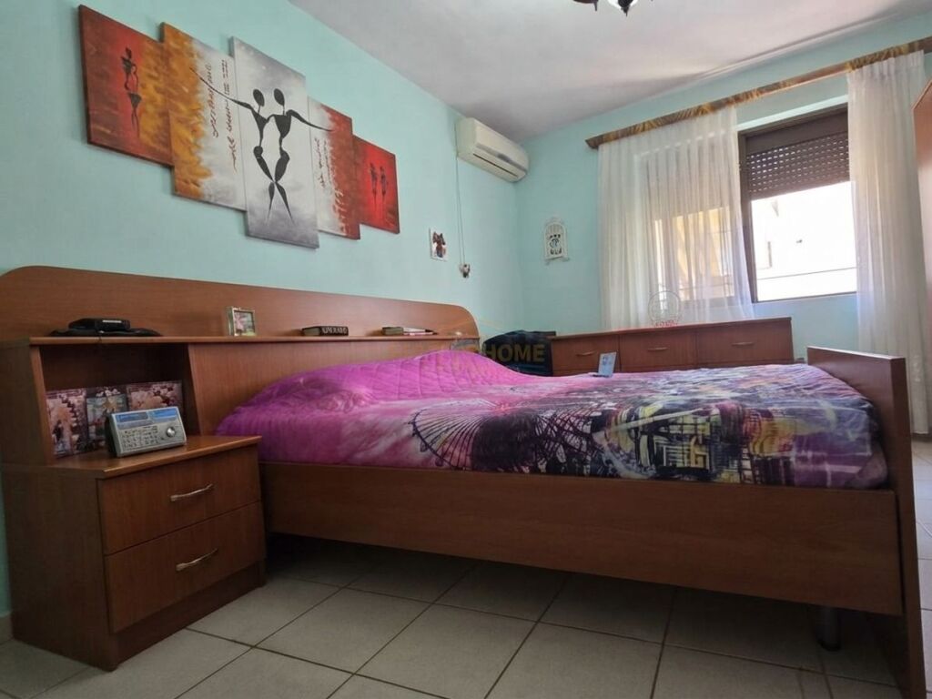 Shitet, Apartament 1+1, Irfan Tomini, Tiranë