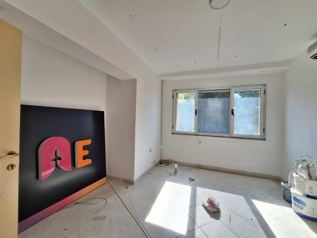 PREMISES 100 m² FOR RENT FOR OFFICES – IN THE CENTER