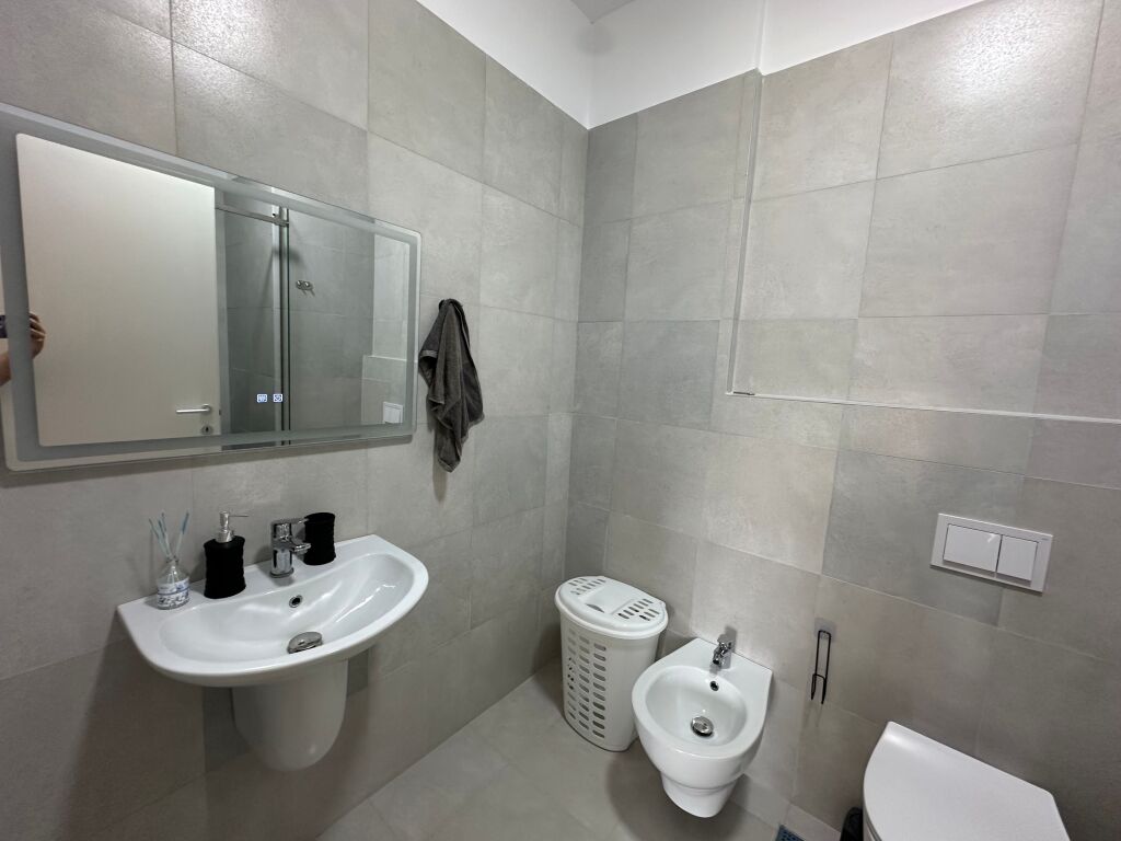 Rent, Apartment 2+1+Parking Space, Dry Lake, Tirana.