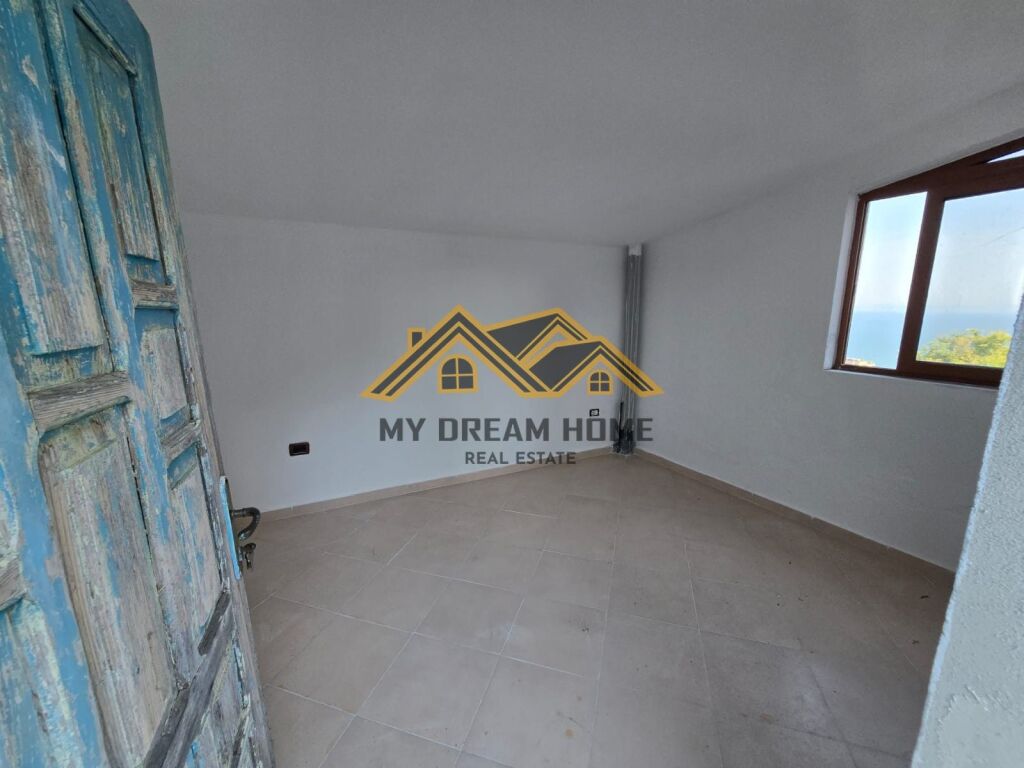 SHITET NDERTES 5 KATESHE TEK VILA ZOGUT DURRES!