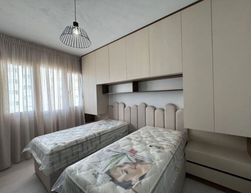 JEPET ME QIRA | 2+1+2 – RIVER RESIDENCE