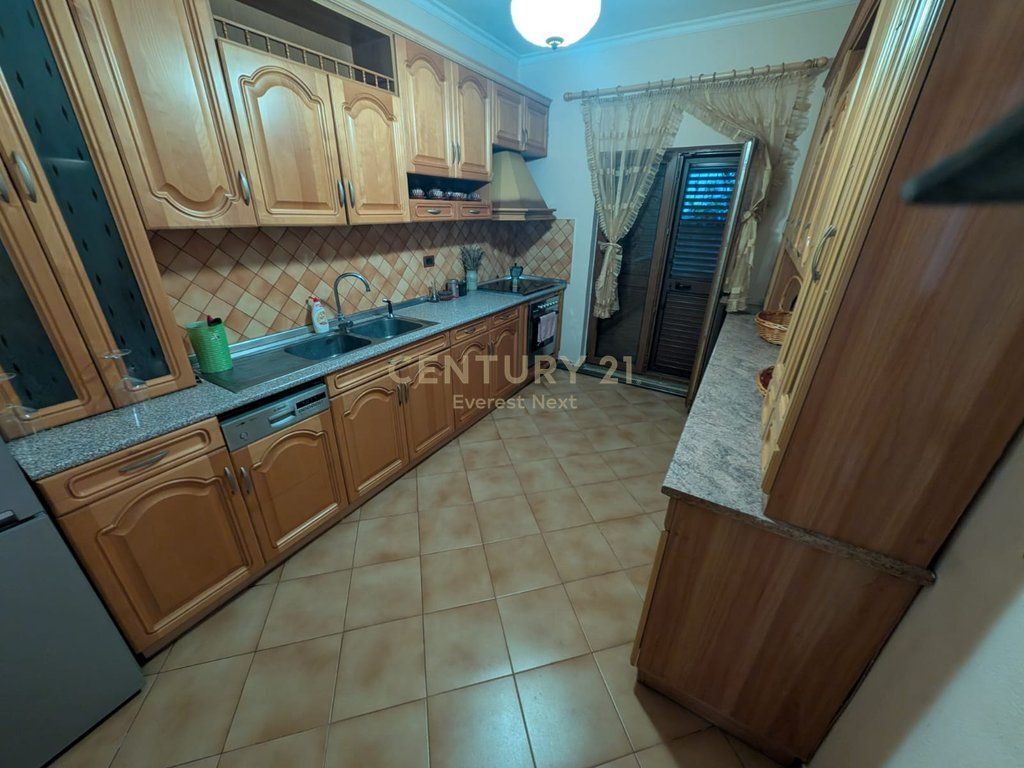 ]VILLA FOR RENT IN FRESK!!