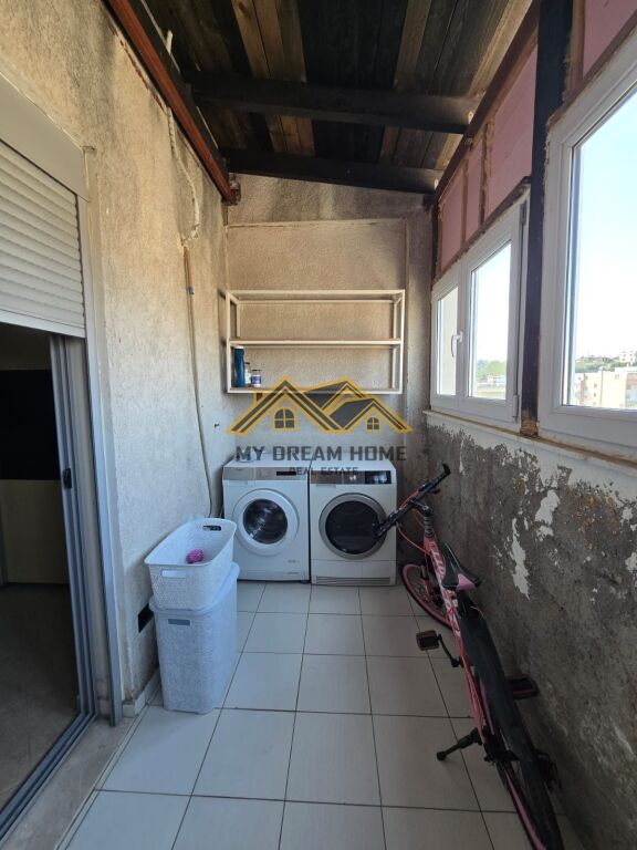 SHITET APARTAMENT 2+1 PRAN POLICIS DURRES!