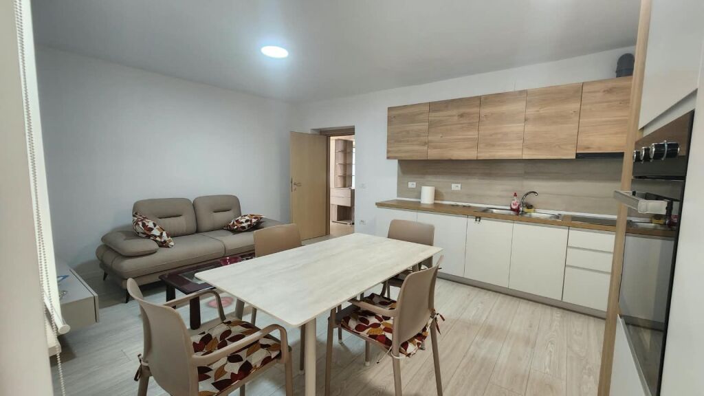 APARTAMENT 2+1