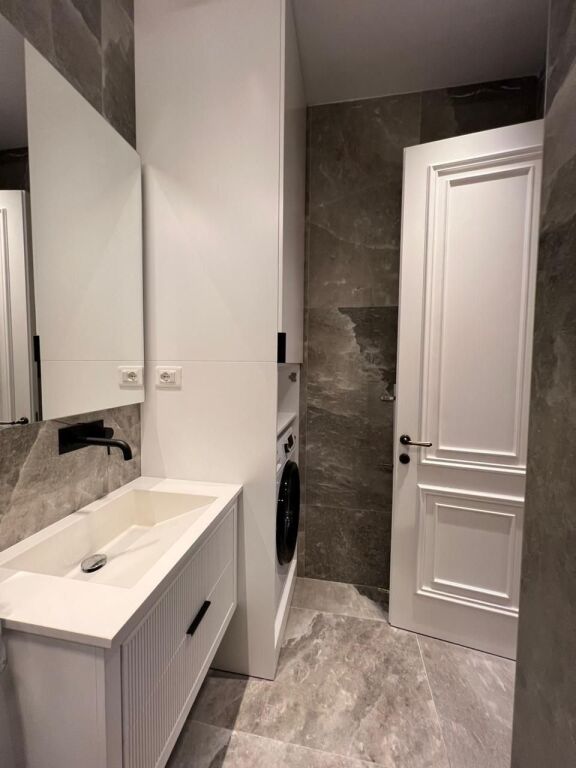 Apartament 2+1+2+parkim Kompleksi Delijorgji