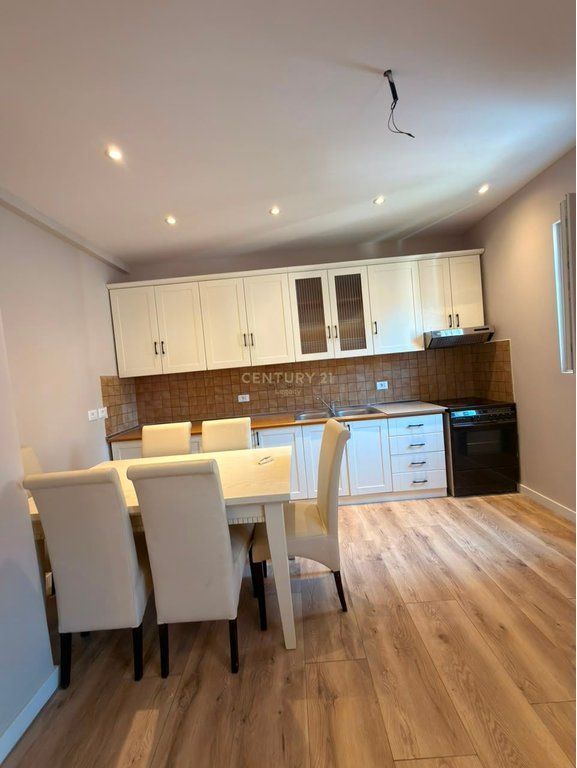 APARTAMENT 2+1 PËR SHITJE. PERBALL SQUARE 21