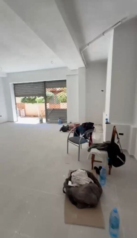 Qera | Ambjent Biznesi | Komuna e Parisit | 1500 €/muaj