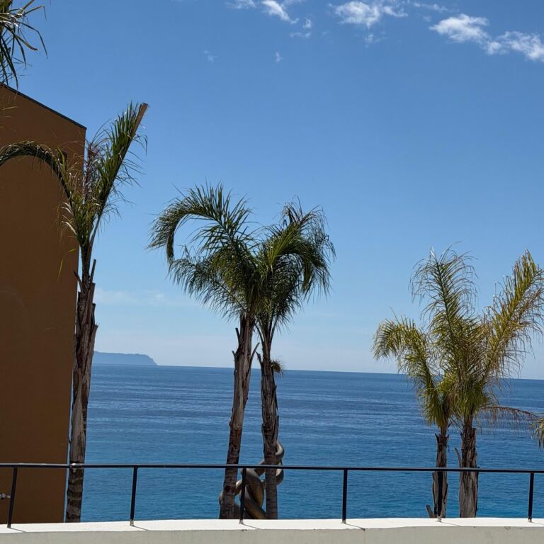 🏡 SHITET APARTAMENT 2+1 – SANTORINI RESIDENCE | DHËRMI 🌊✨