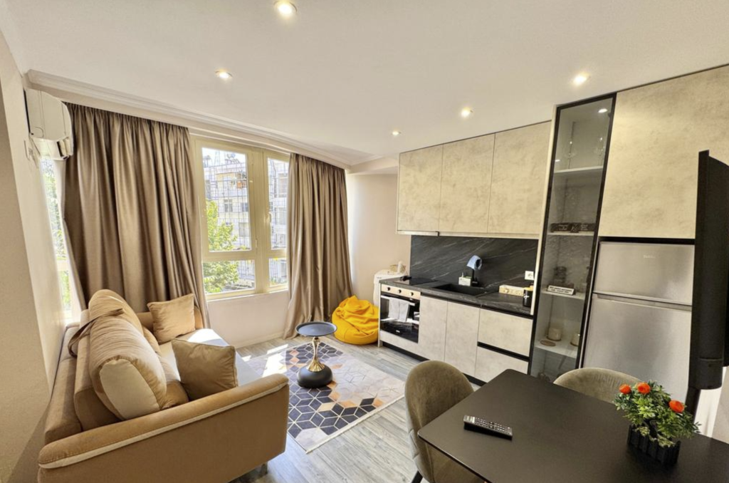 1+1 APARTMENT FOR RENT AT THE 9TH FLOOR!