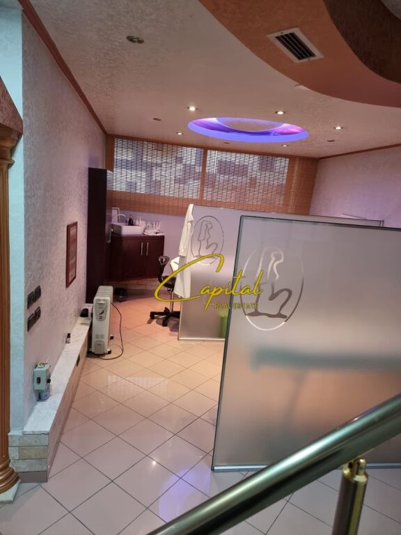 AMBIENT BIZNESI ME QIRA 148 M2 RRUGA E BOGDANEVE 120.000 LEKE