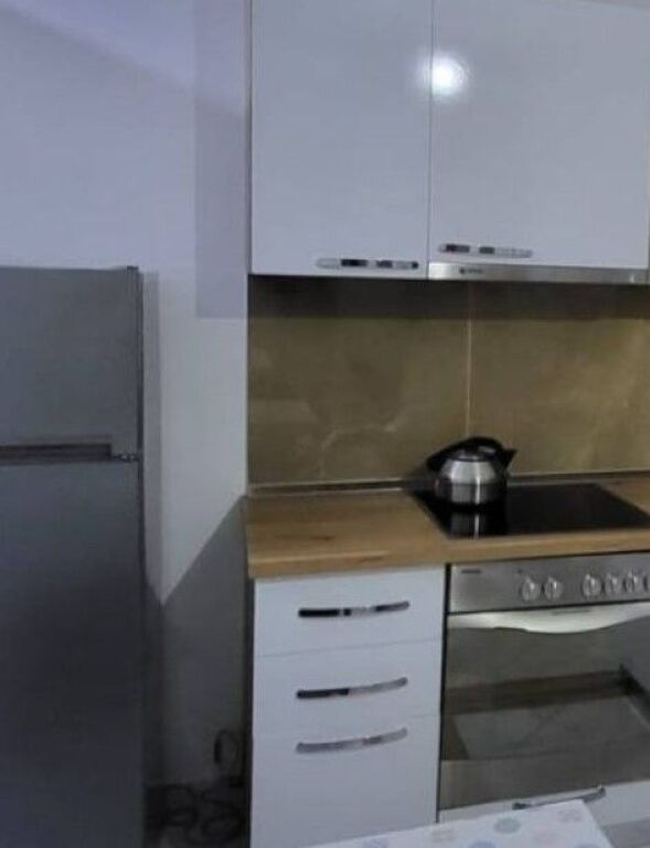 Appartamento 1+1 in affitto in Via Elbasan, vicino a Ekonomiku.
