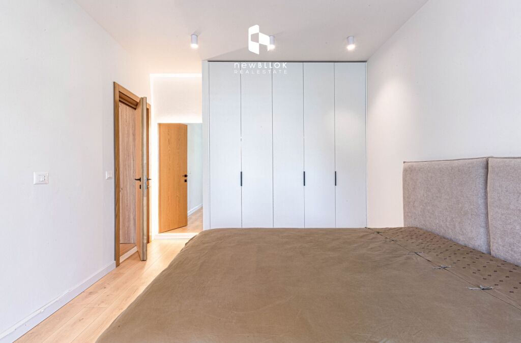 🏡ME QIRA: 1+1 PREMIUM 📍 Kopshti Zoologjik – PËRBALLË LAKE VIEW | 70 m² | 100% I ri || 850 Euro/Muaj 💥💥 PAMJE NGA LIQENI💥💥