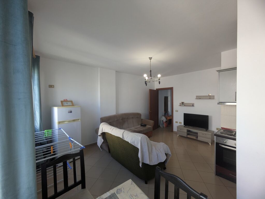 Apartament 1+1 per qera Yzberisht !