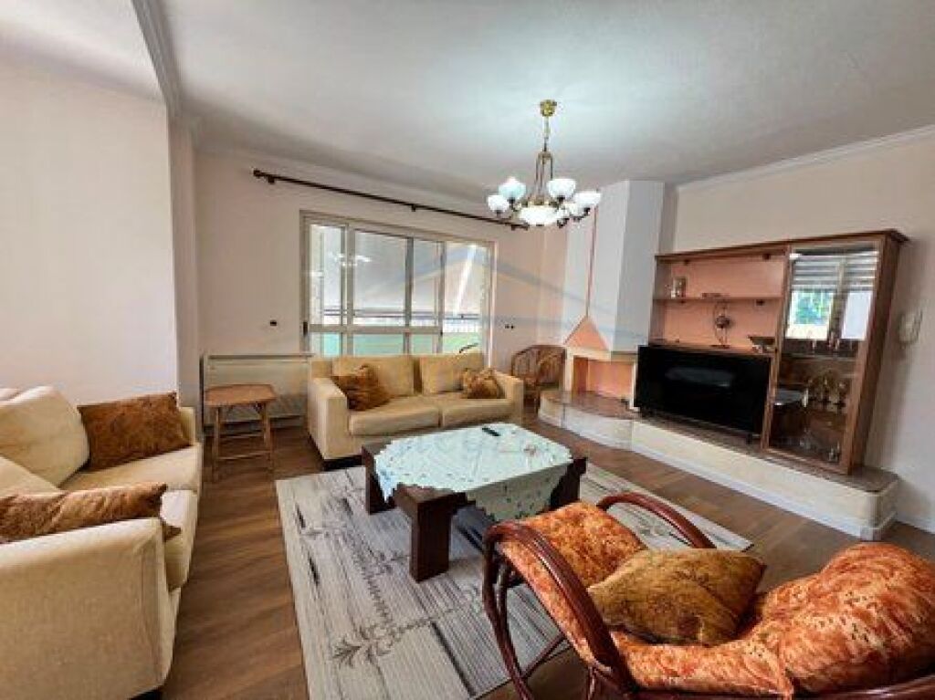 Rent, Apartment 2+1+2, Elbasanit Street, Tirana.