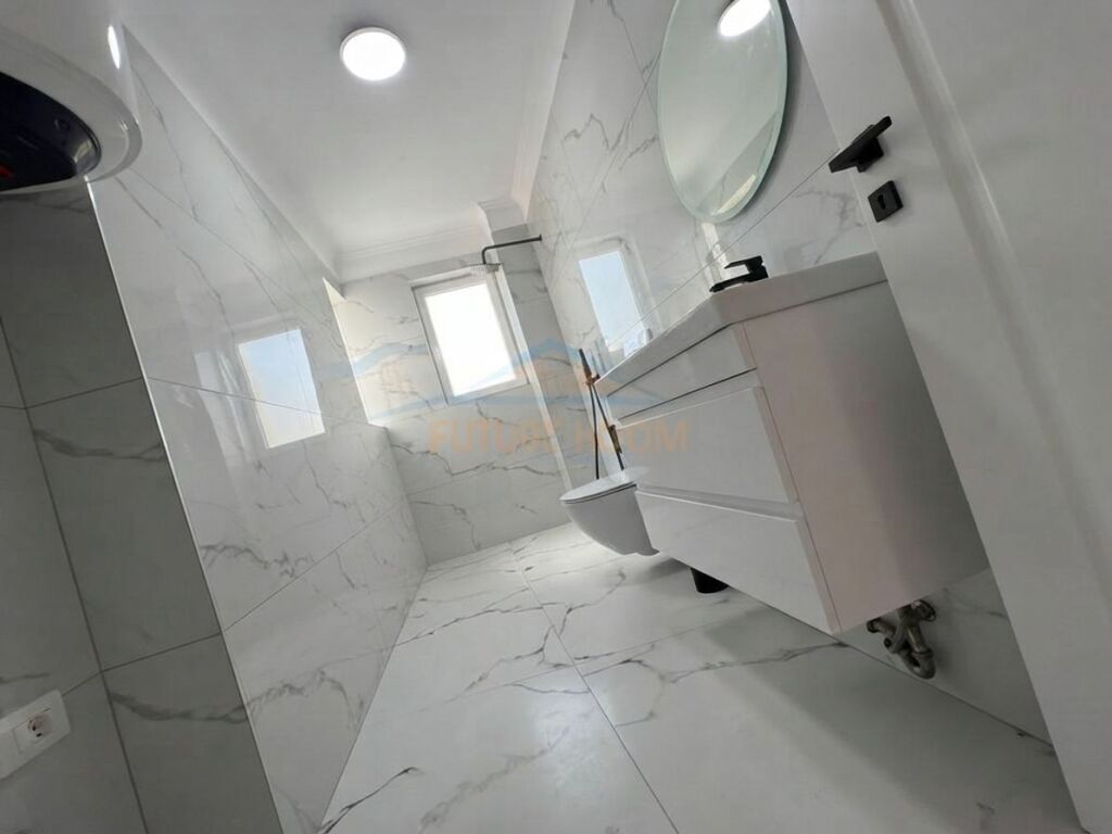 Shitet, Apartament 1+1, Medreseja, Tiranë.