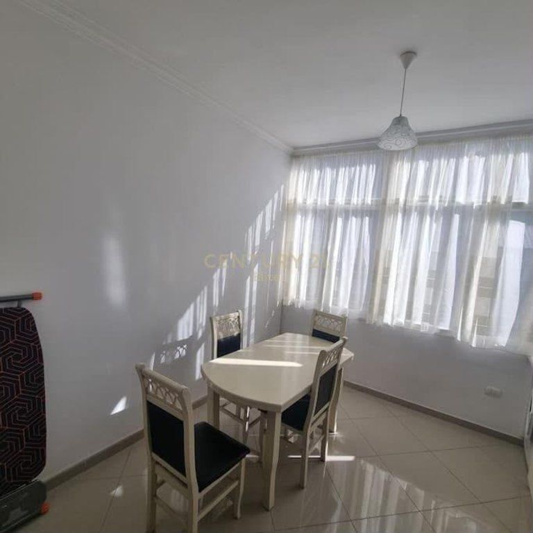 APARTAMENT ME QIRA 2+1 TE PALLATET AGIMI!