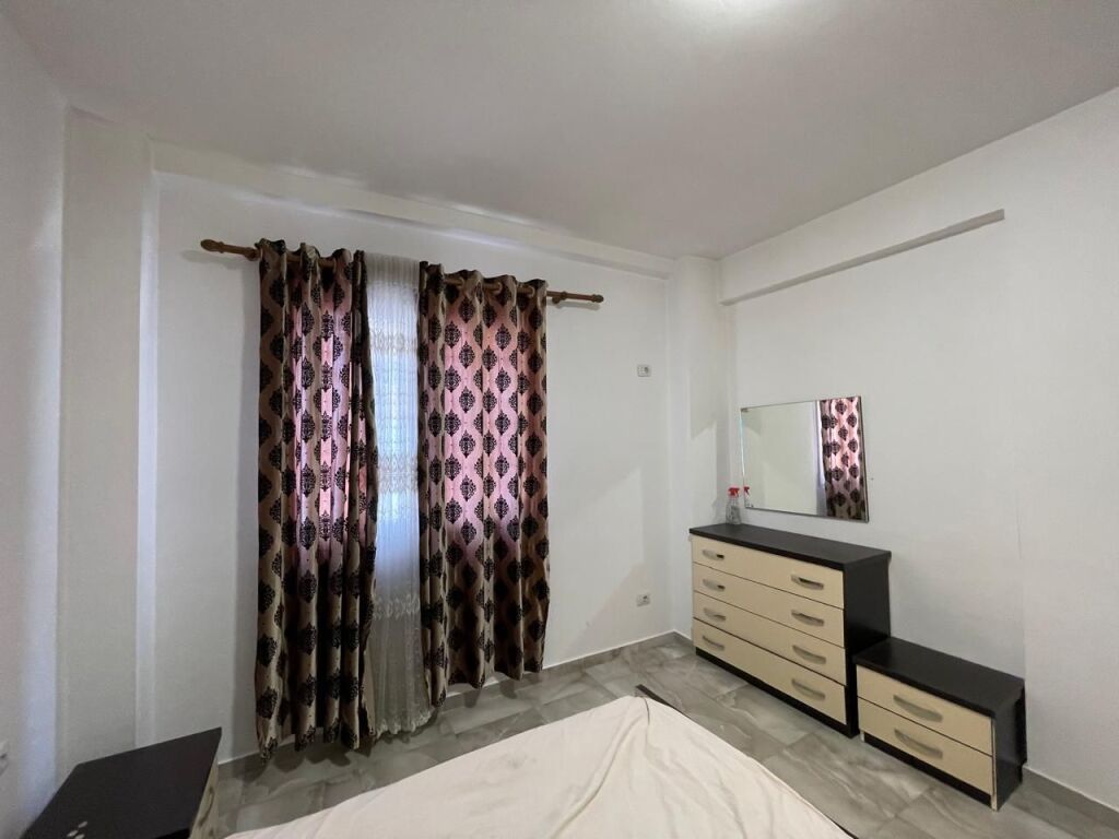 Xhamllik, 1+1 apartment for rent