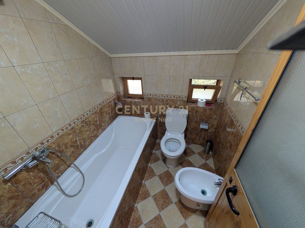 ]VILLA FOR RENT IN FRESK!!