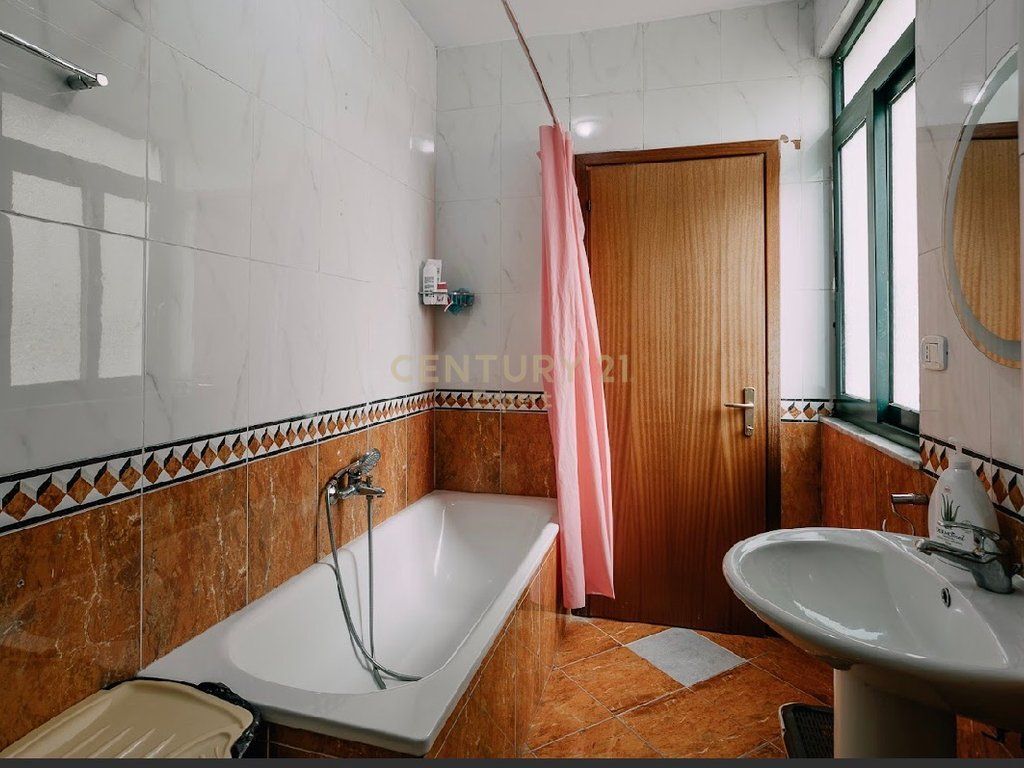 🏠 FOR RENT | 3+1 – FORMER EXHIBITION