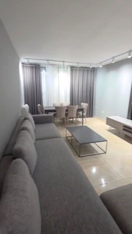 Via Dritan Hoxha, Complesso Karavan, appartamento in affitto, 2+1+2+parcheggio, 85.000 Leke