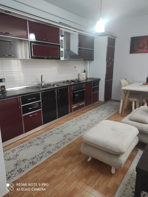 APARTAMENT ME QERA 1+1 YZBERISHT 45.000 LEKE FH-88694
