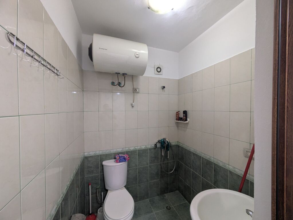 Apartament 1+1 per qera Yzberisht !
