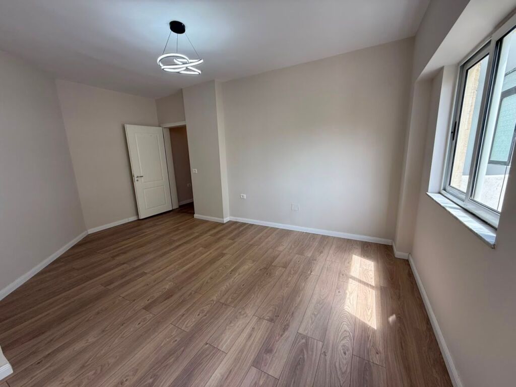 For sale, Apartment 1+1, Don Bosko, Tirane . Empire72983