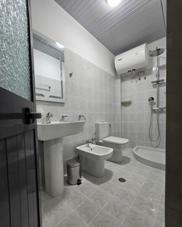 Apartament 2+1 me qira "Vasil shanto"