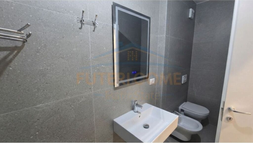 Rent, Apartment 1+1, Tirana Uptown Complex, 5 May.