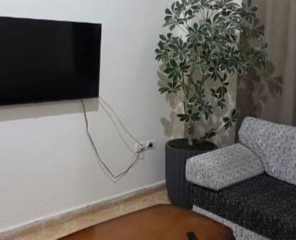 Appartamento 1+1 in affitto in Via Elbasan, vicino a Ekonomiku.