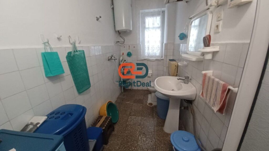 Prane Shkolles Se Baletit, Jepet Me Qira Apartament 1+1 Me Lokacion Perfekt !!!