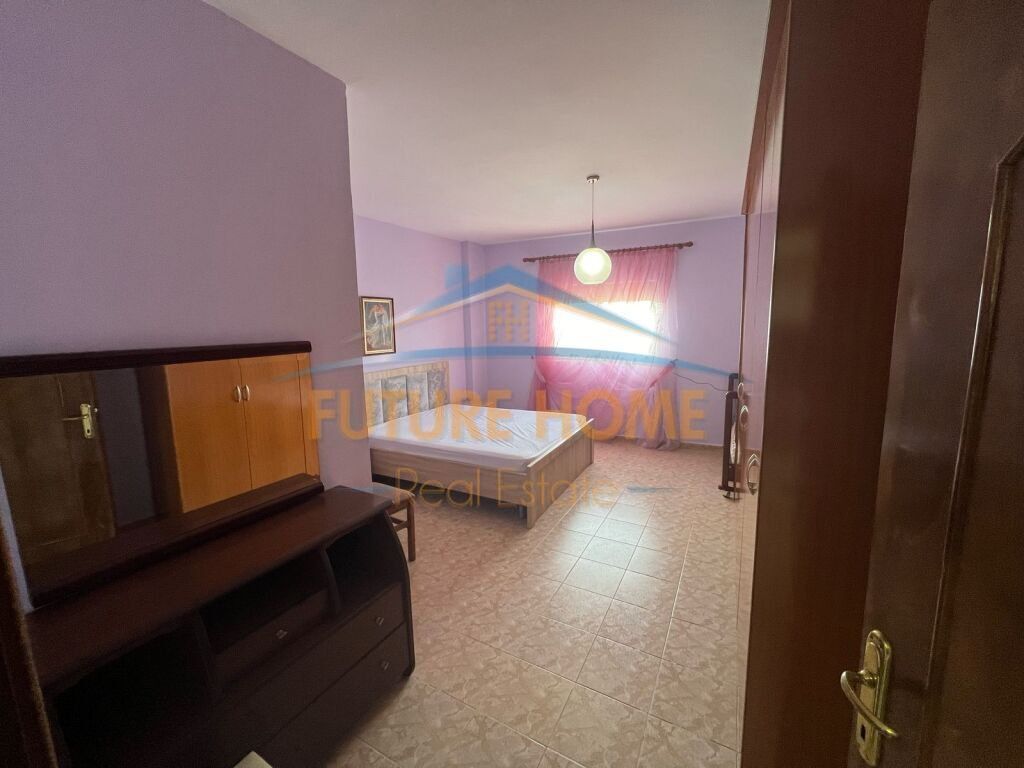 Rent, Apartment 2+1, Commune of Paris, Tirana.