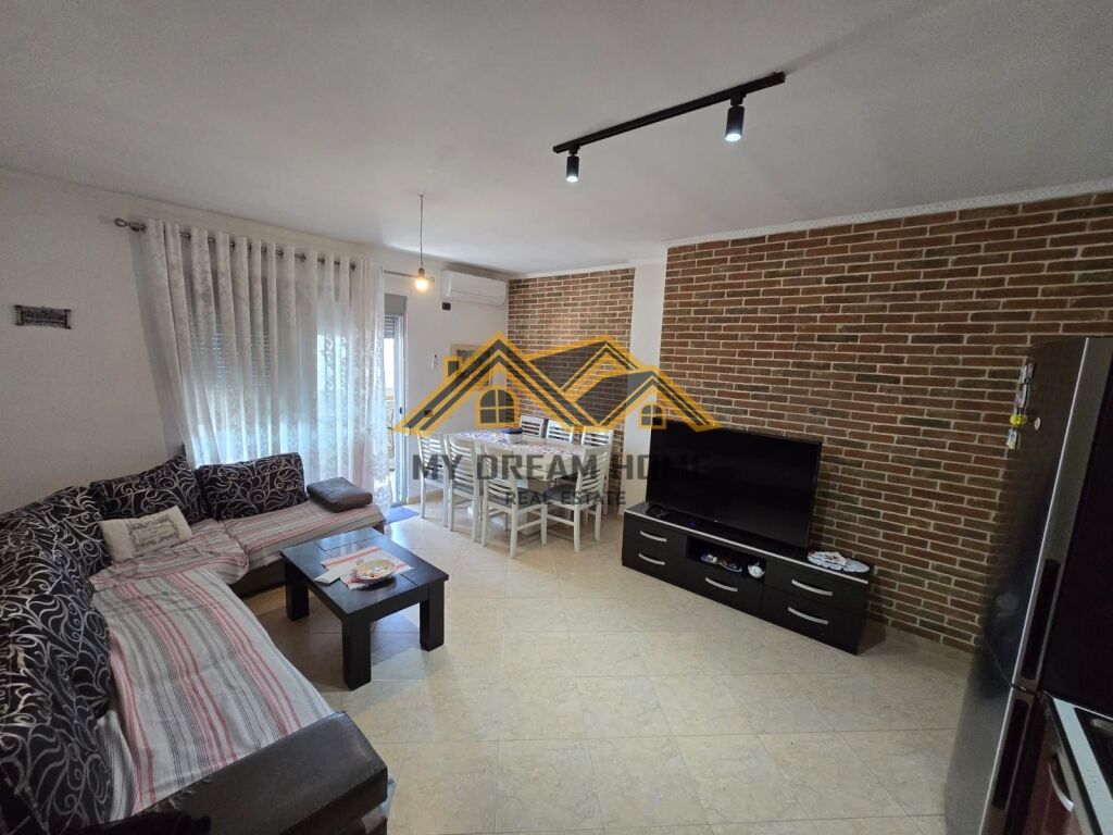SHITET APARTAMENT 2+1 PRAN POLICIS DURRES!