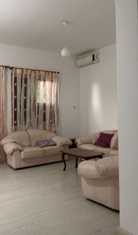 Affitto | Shtëpi private 3 + 1 | Ish-Tregu Elektrik | 550 €/mese